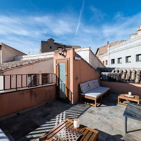 Downtown Chillout Housing Cathedral Alcazar Views بيت للعطل *