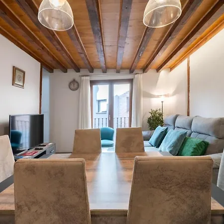 Semesterbostad Downtown Chillout Housing Cathedral Alcazar Views