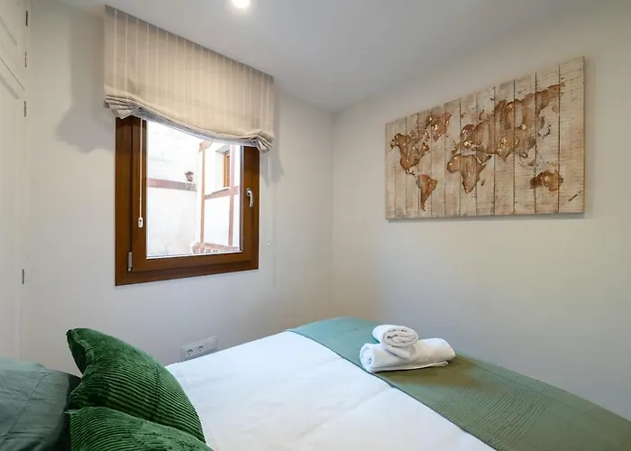 Downtown Chillout Housing Cathedral Alcazar Views Feriehus